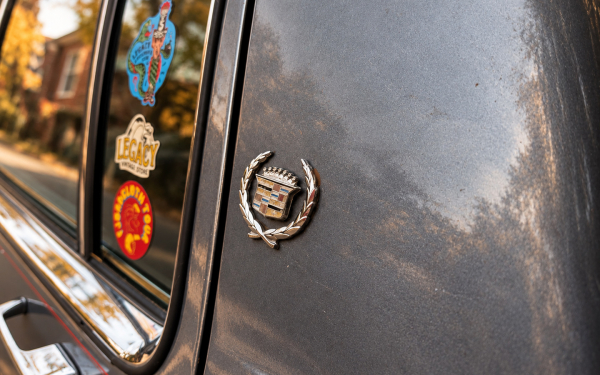 
            &laquo;V8 за 300 тыс. руб.&raquo; Опыт владения Cadillac de Ville конца 80-х годов
        