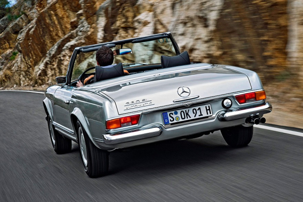 От Леннона до Траволты: как появился Mercedes-Benz SL W113 и почему он стал культовым