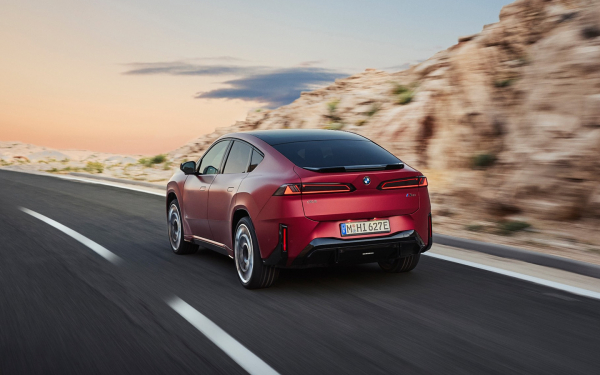 
            Представлен новый BMW iX4 в стиле Neue Klasse. У него 612 сил
        
