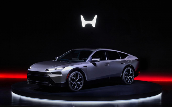 
            Honda Accord нового поколения станет кросс-универсалом. Дебют в 2027 году
        