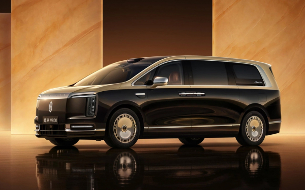 
            Подорожание ОСАГО, новинки от Geely и скандальный Jaguar. Итоги недели
        
