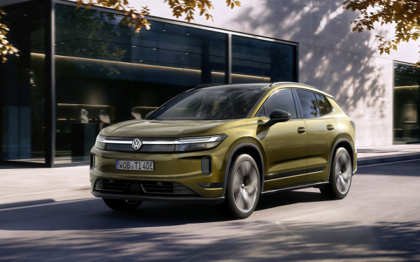 
            Подорожание ОСАГО, новинки от Geely и скандальный Jaguar. Итоги недели
        