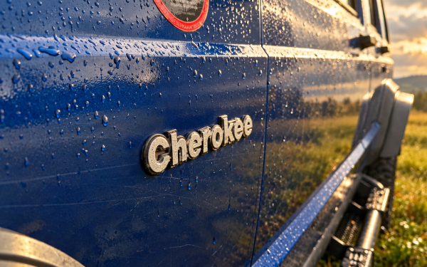 
            Как русская рулетка. Опыт владения 31-летним Jeep Cherokee
        