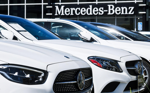 Мировые продажи Mercedes-Benz упали на фоне слабых результатов в Китае
Мировые продажи Mercedes-Benz упали на фоне слабых результатов в Китае