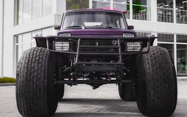 
            В Германии выставили на продажу необычную Lada Niva с подвеской от УАЗа
        
