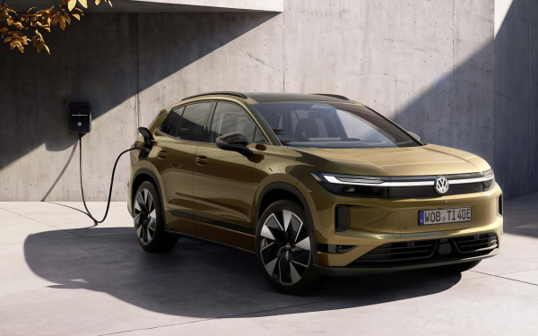 
            Возвращение кнопок и 600&nbsp;км без подзарядки. VW показал новый ID. Tiguan
        
