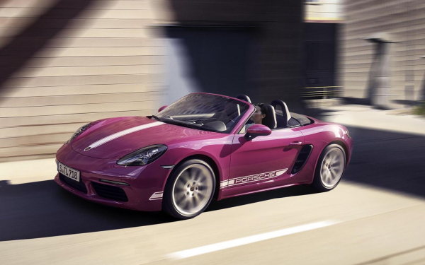 Porsche оставит новые 718 Boxster и Cayman без бензиновых версий
Porsche оставит новые 718 Boxster и Cayman без бензиновых версий