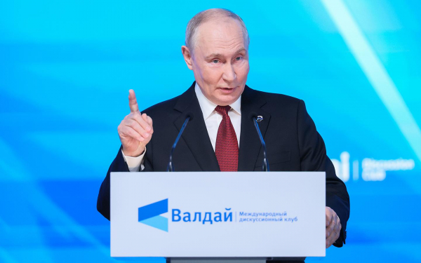 Путин заявил о массовом переходе на китайские автомобили по всему миру
Путин заявил о массовом переходе на китайские автомобили по всему миру