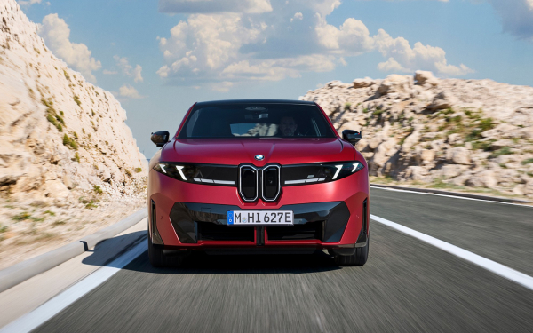 
            Представлен новый BMW iX4 в стиле Neue Klasse. У него 612 сил
        