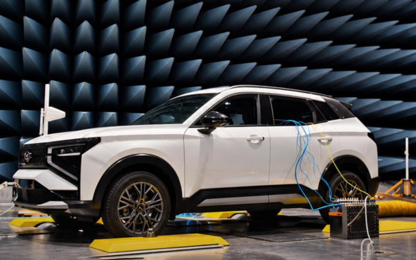 Lada Azimut проверили на устойчивость к электромагнитным помехам
Lada Azimut проверили на устойчивость к электромагнитным помехам