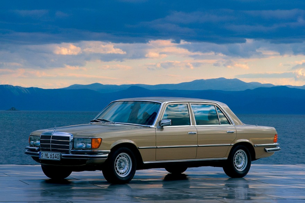 Мир без маркетологов: как создали Mercedes-Benz W123 и почему из-за него бастовали таксисты